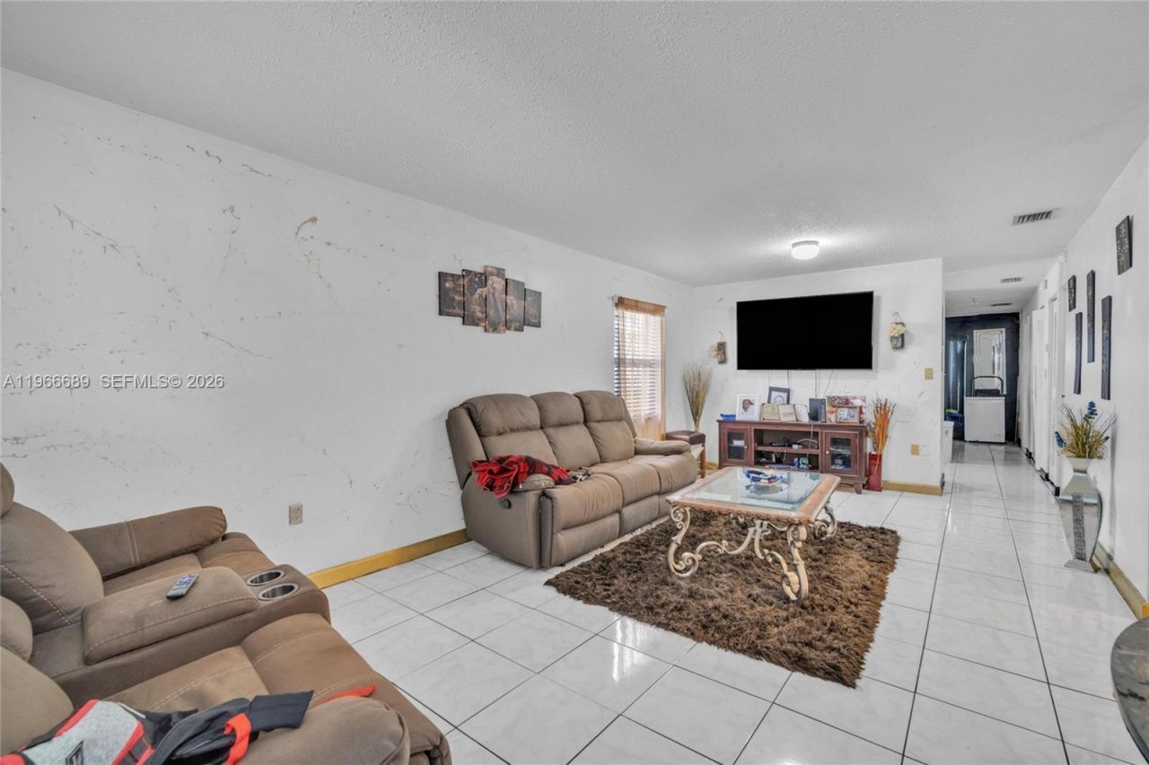 5825 NW 13th Ave, Miami, FL 33142 Photo