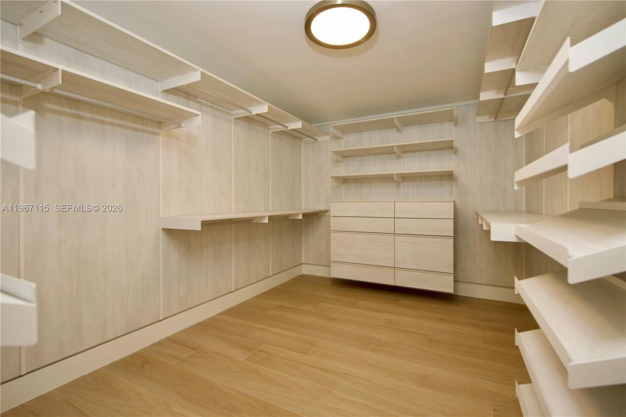 6011 Maynada St, Coral Gables, FL 33146 Photo