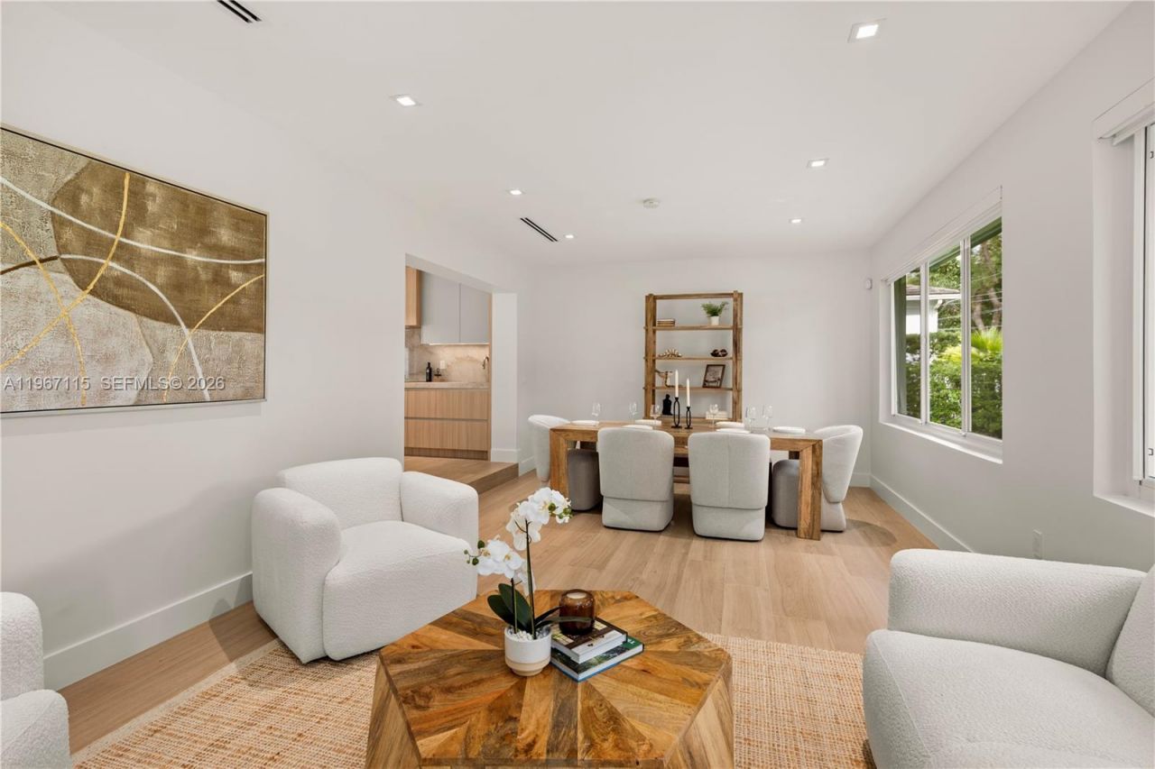 6011 Maynada St, Coral Gables, FL 33146 Photo