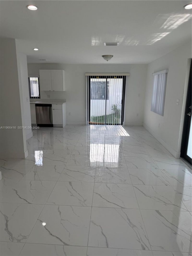 210 SW 3rd St , Florida City, FL 33034 Photo