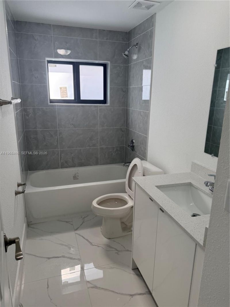 210 SW 3rd St , Florida City, FL 33034 Photo