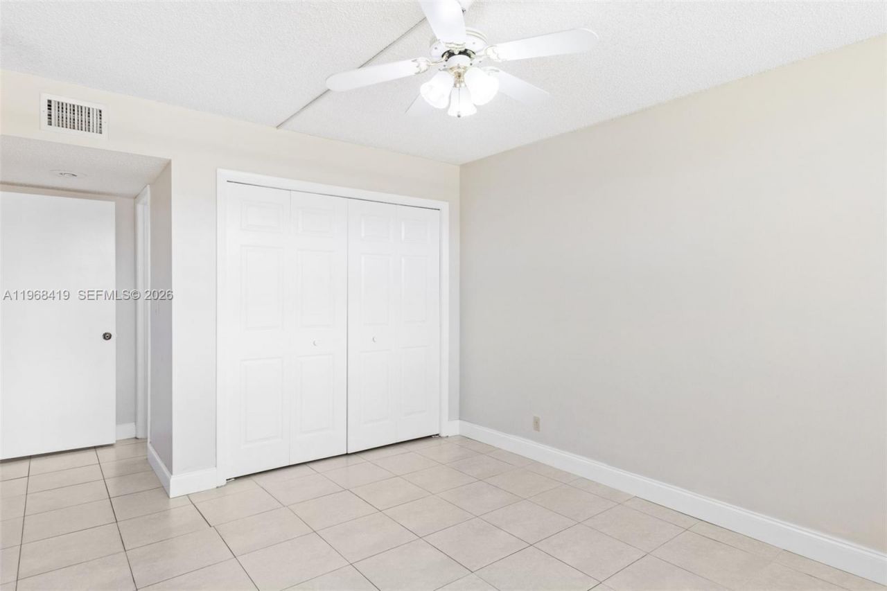 16400 Golf Club Rd, Unit 104, Weston, FL 33326 Photo