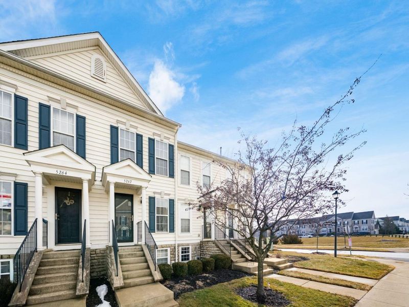 5262 Royal Arch Cascade Drive, Unit 25, Dublin, OH 43016 Photo 2