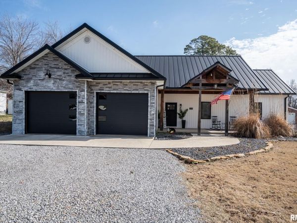 1108 MAIN Street, Carterville, IL 62918