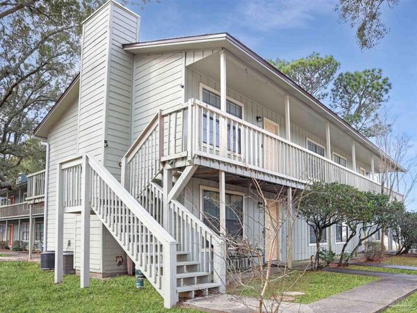 2811 Langley Ave, Unit 221, Pensacola, FL 32504