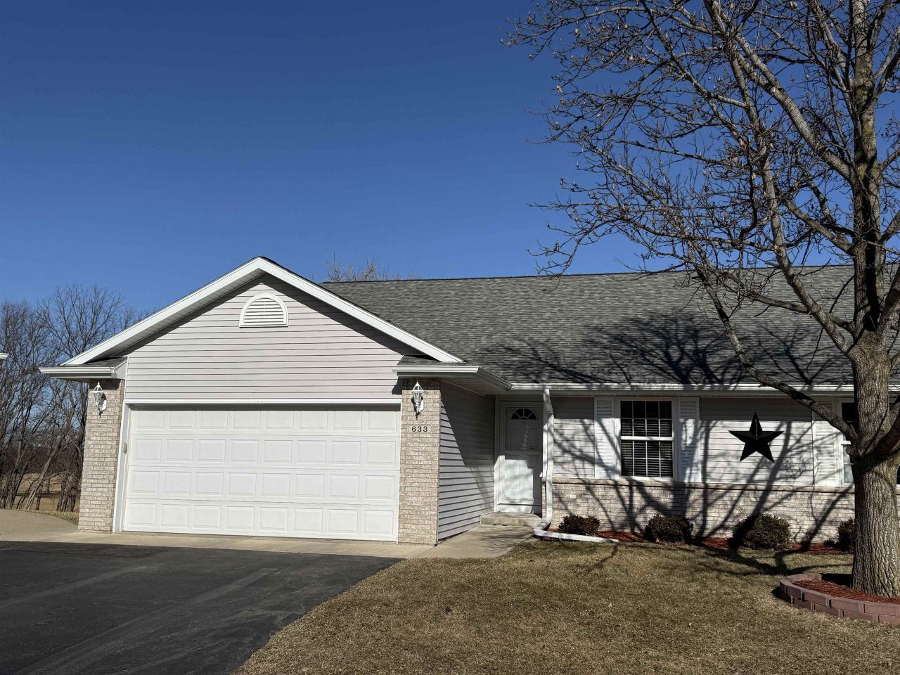 633 Park View Street, Pecatonica, IL 61063 Main Photo