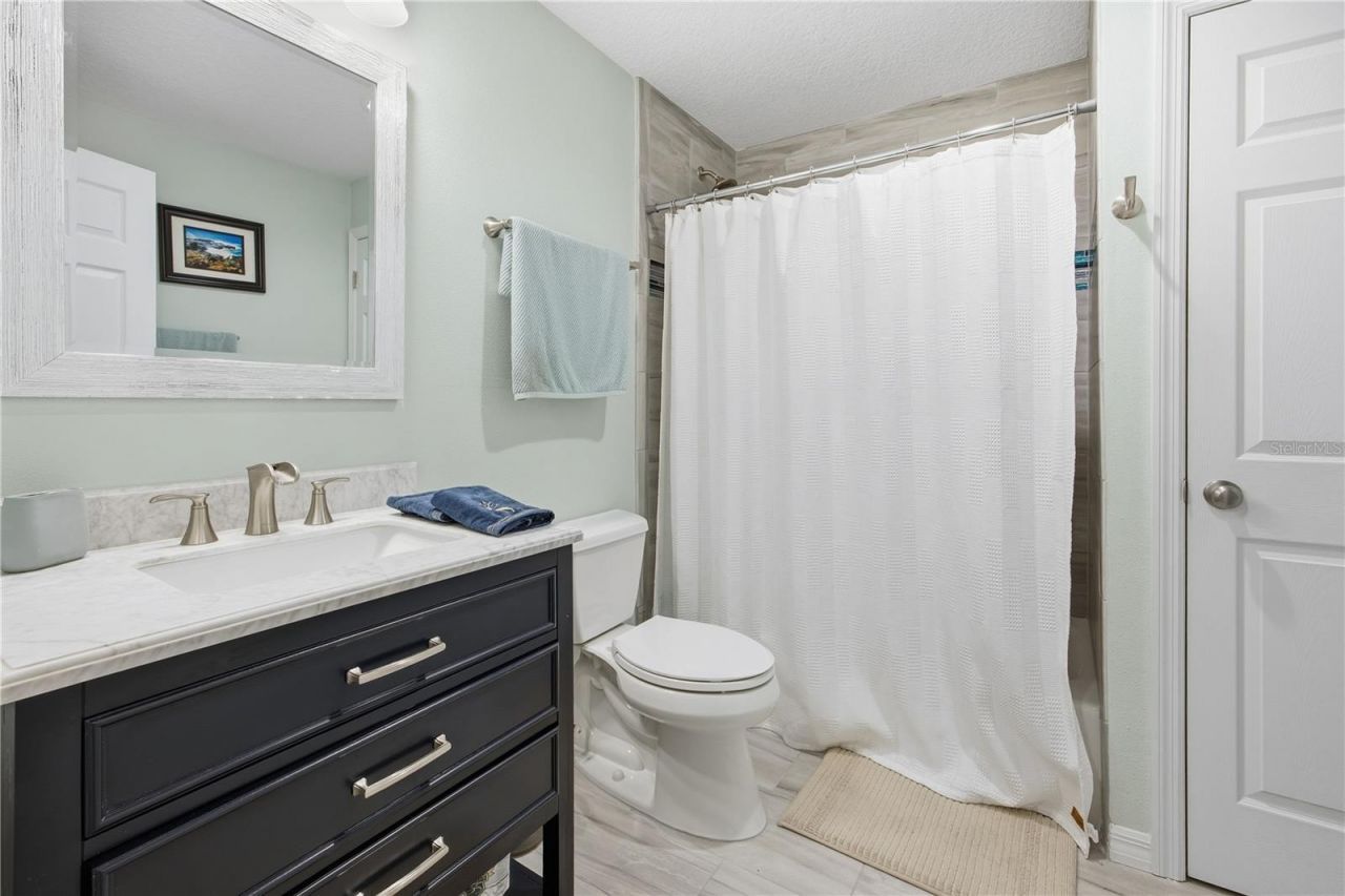 5608 Strong Point, Weirsdale, FL 32195 Photo