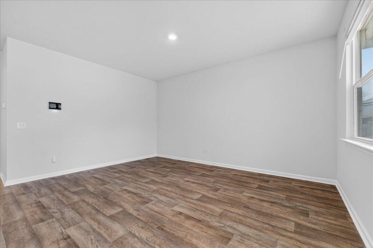 116 Whispering Wood Drive Photo 12