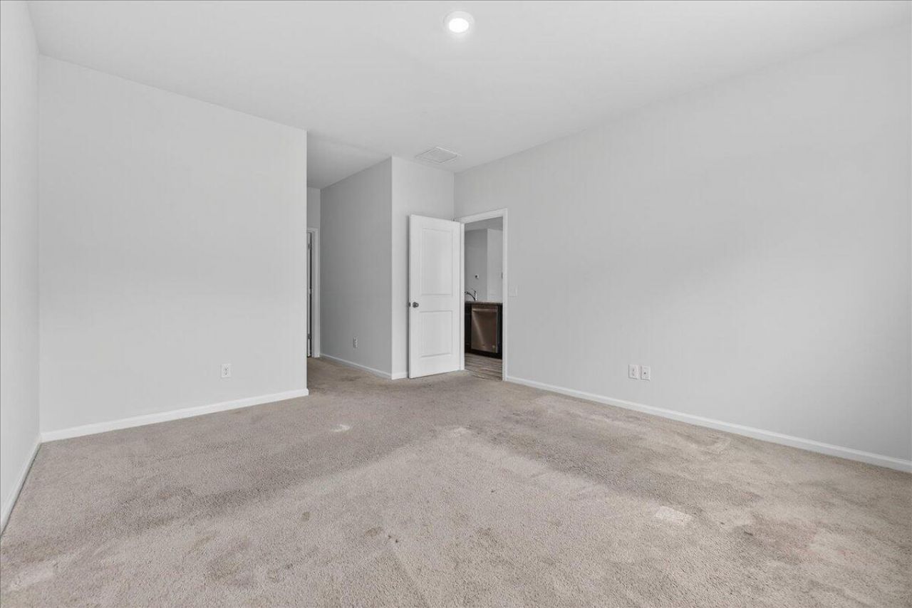 116 Whispering Wood Drive Photo 20