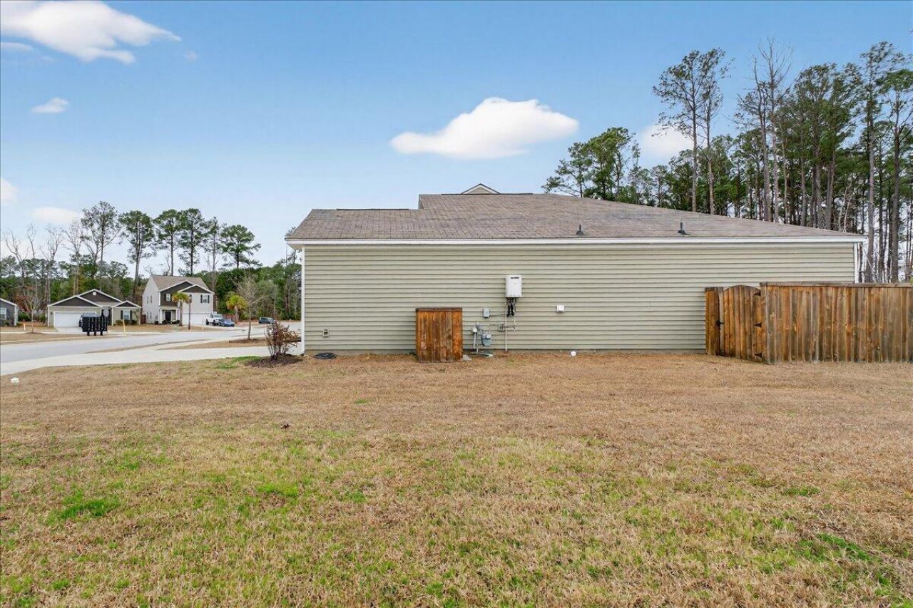 116 Whispering Wood Drive Photo 31