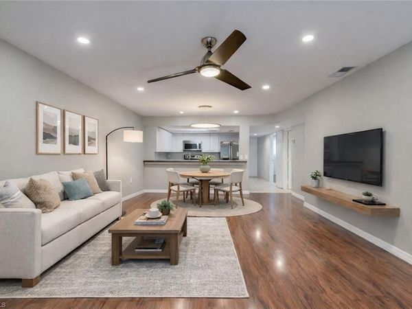 2370 Naples Trace CIR, Unit 6, NAPLES, FL 34109