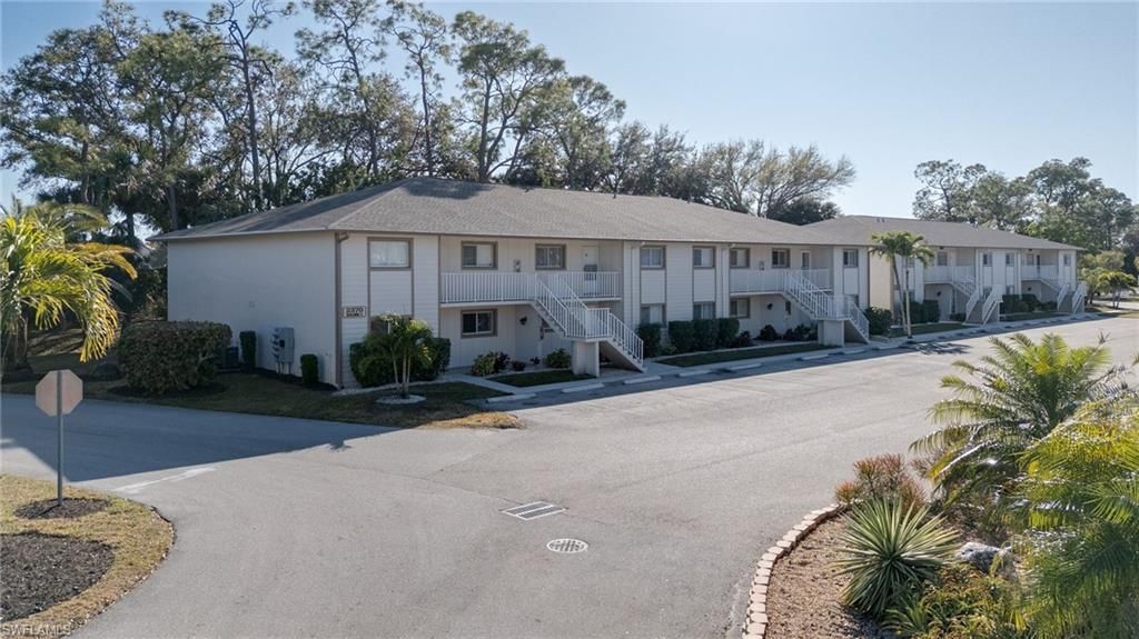 2370 Naples Trace Cir, Unit 6, Naples, FL 34109 Photo