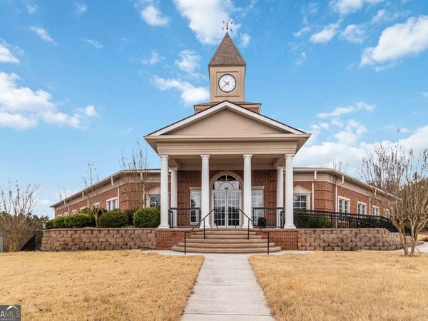 500 Plantation Park Drive, Loganville, GA 30052