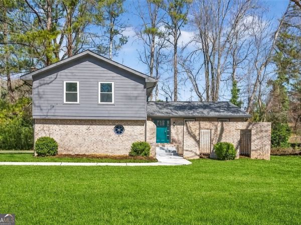 3940 Pinehurst Valley Drive, Decatur, GA 30034