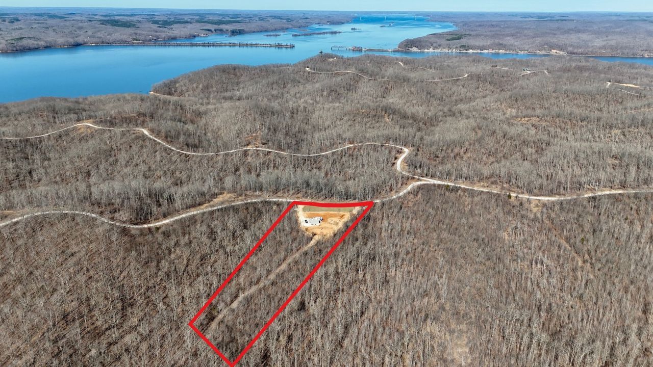 1375 Overlook Trl, Stewart, TN 37175 Main Photo