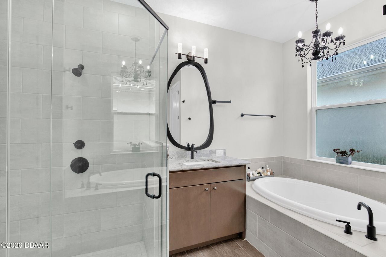 575 Barefoot Life Lane, Daytona Beach, FL 32124 Photo