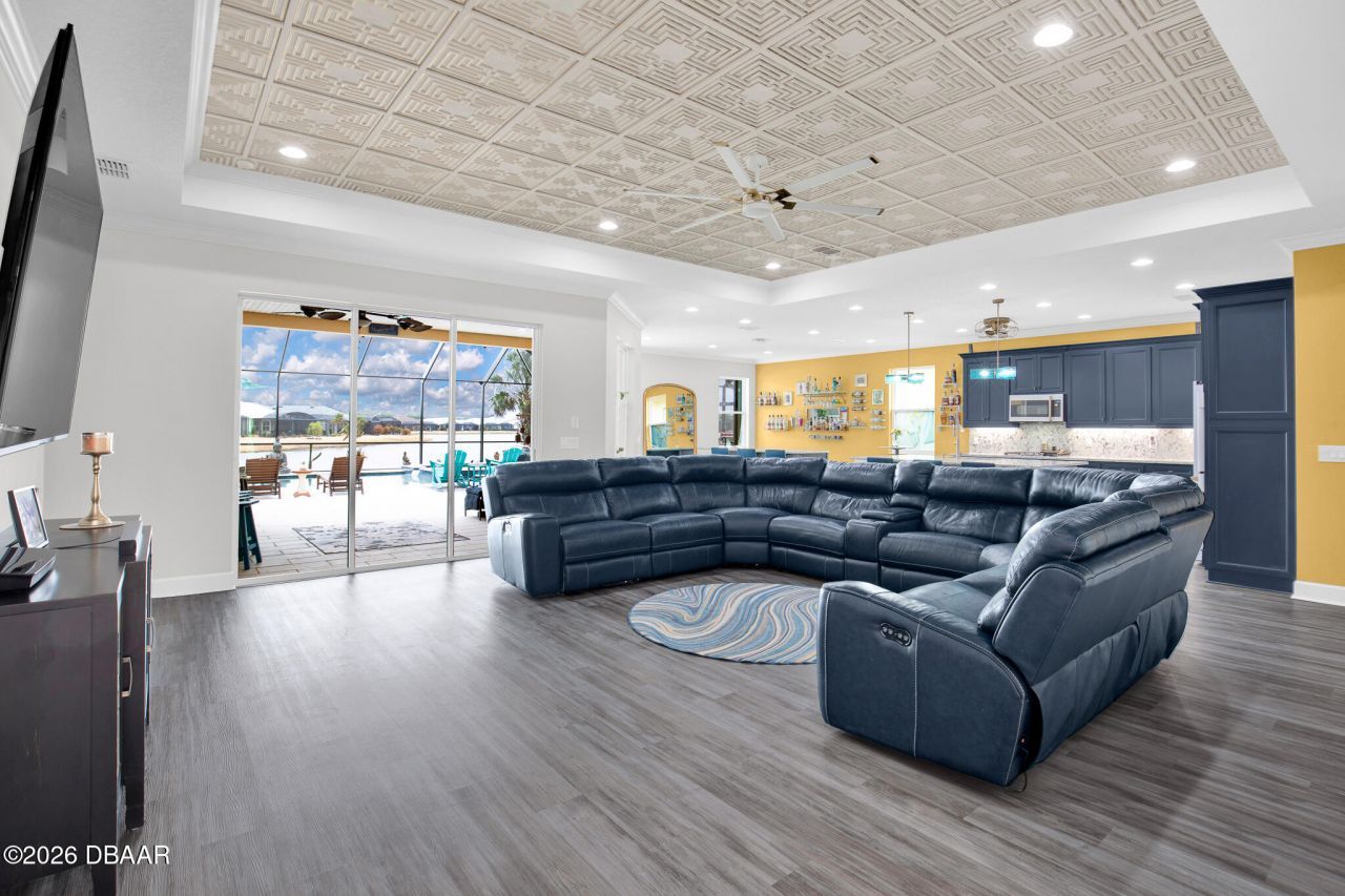 575 Barefoot Life Lane, Daytona Beach, FL 32124 Photo