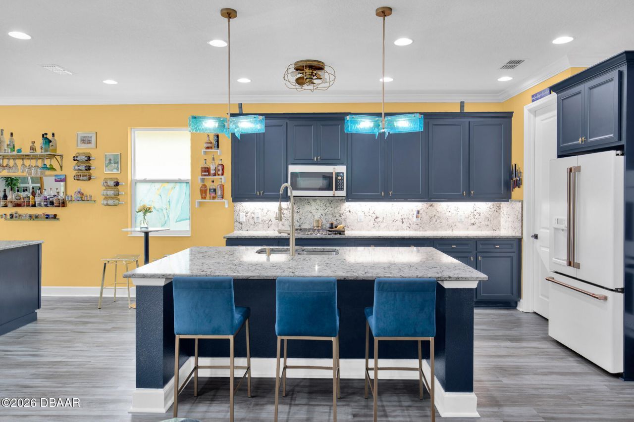 575 Barefoot Life Lane, Daytona Beach, FL 32124 Photo