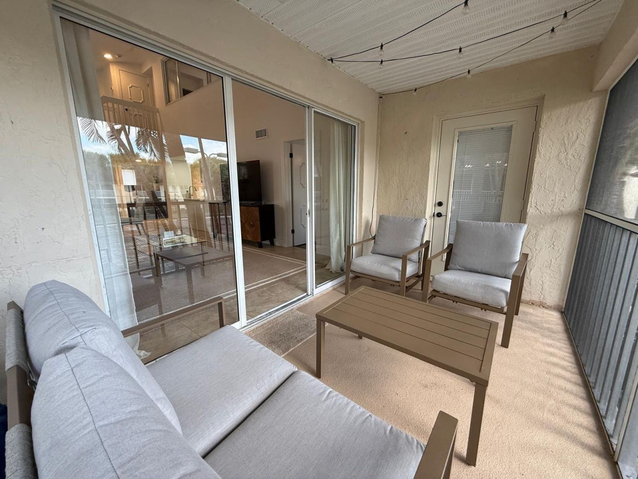 16206 Glenmoor Drive, Unit 206, West Palm Beach, FL 33409 Photo