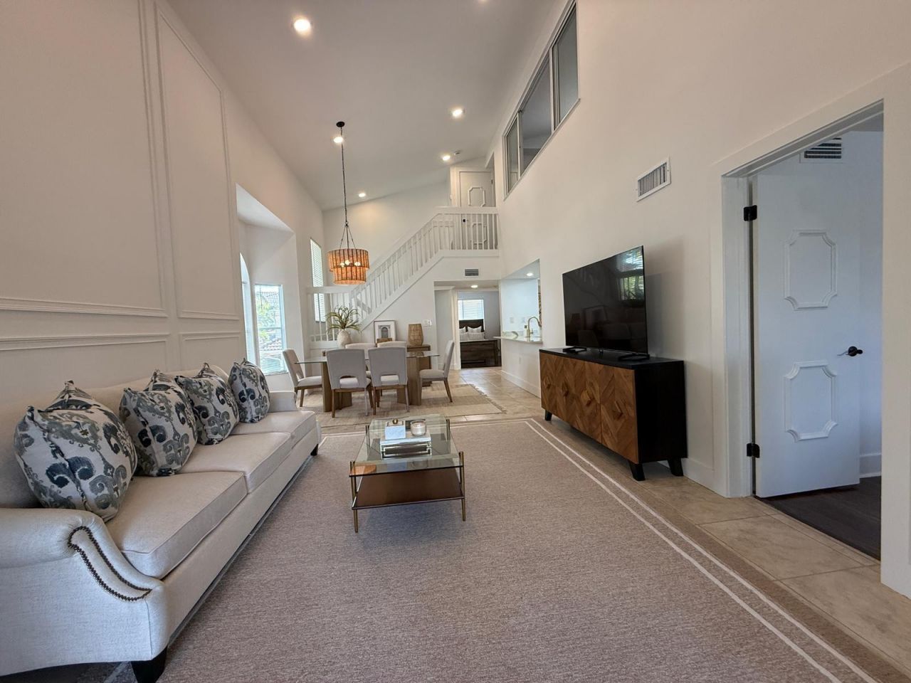 16206 Glenmoor Drive, Unit 206, West Palm Beach, FL 33409 Photo