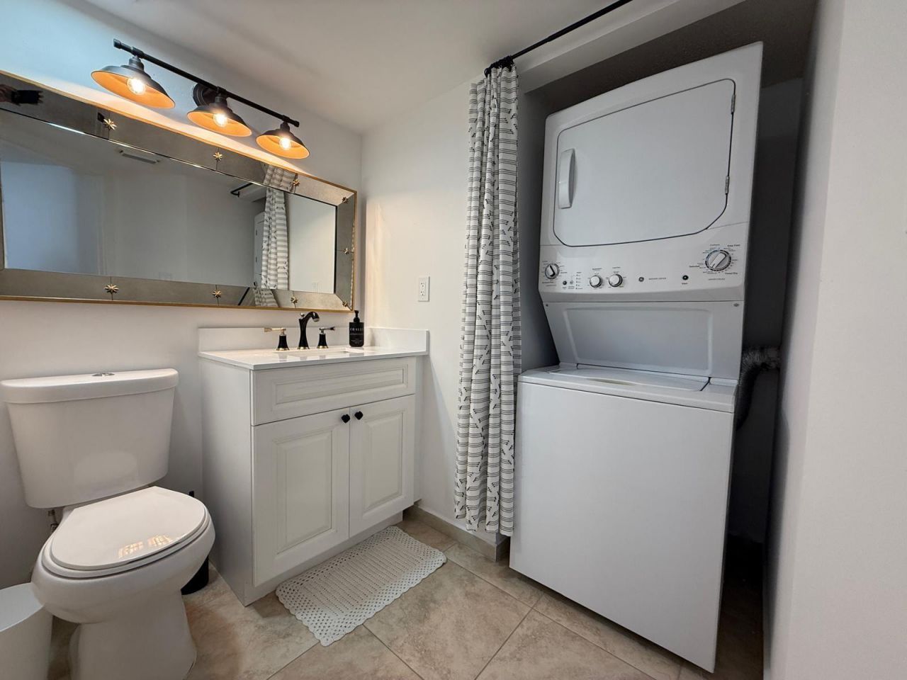 16206 Glenmoor Dr, Unit 206, West Palm Beach, FL 33409 Photo