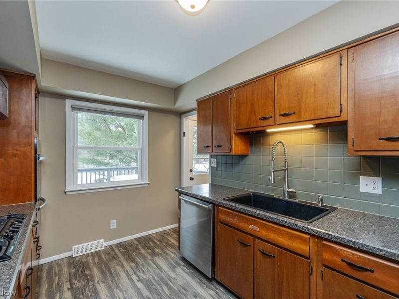 1569 Denise Drive, Copley, OH 44321 Photo 6