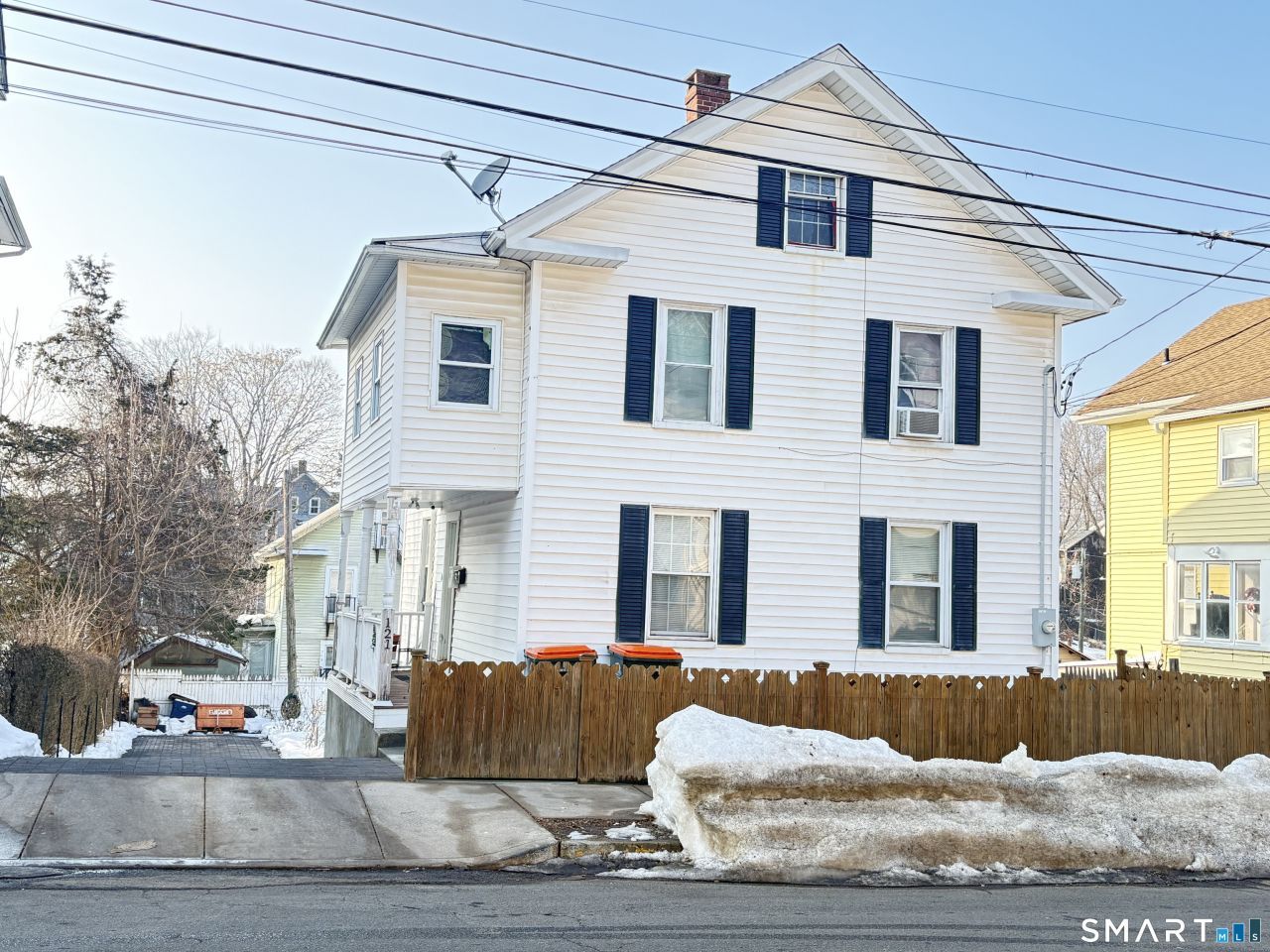 121 Willow, Meriden, CT 06450 Main Photo