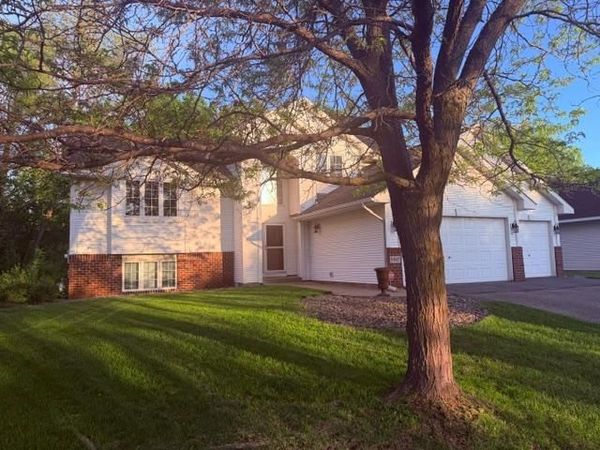 9487 Winslow N, Maple Grove, MN 55311