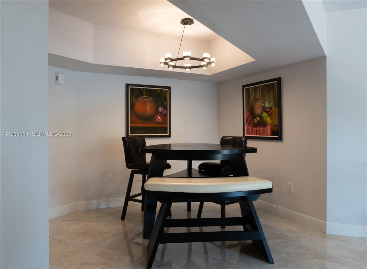 20000 E Country Club Dr, Unit 307, Aventura, FL 33180 Photo