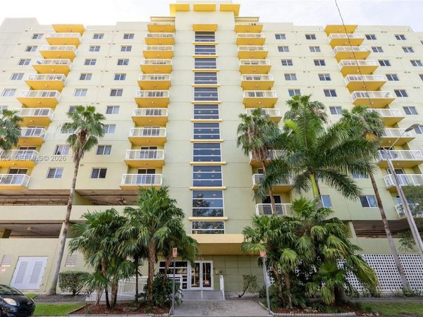 816 NW 11th St , Unit 1006, Miami, FL 33136
