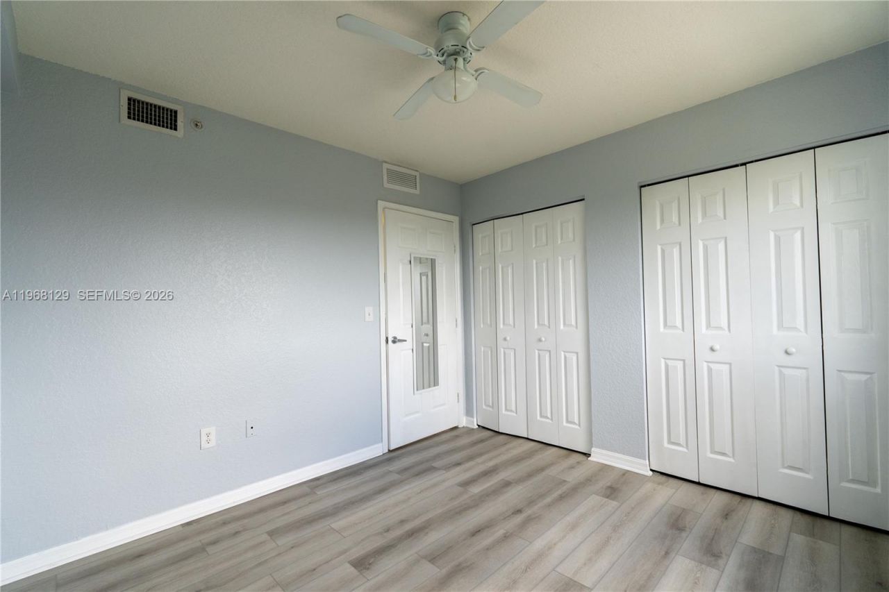 816 NW 11th St , Unit 1006, Miami, FL 33136 Photo