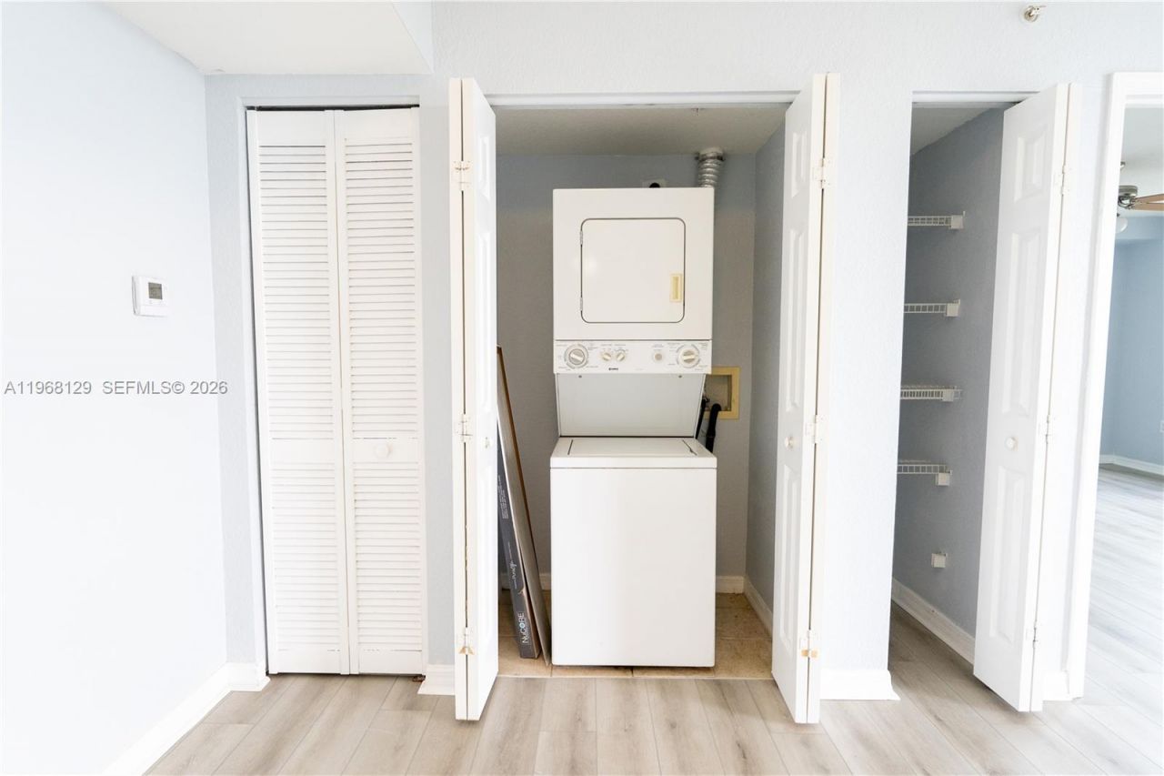 816 NW 11th St , Unit 1006, Miami, FL 33136 Photo