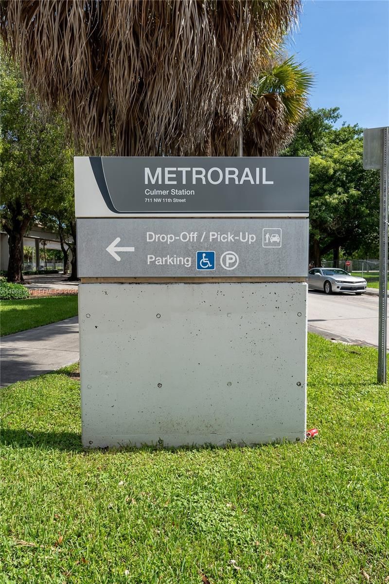 816 NW 11th St , Unit 1006, Miami, FL 33136 Photo