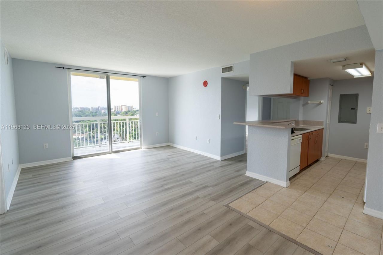 816 NW 11th St , Unit 1006, Miami, FL 33136 Photo