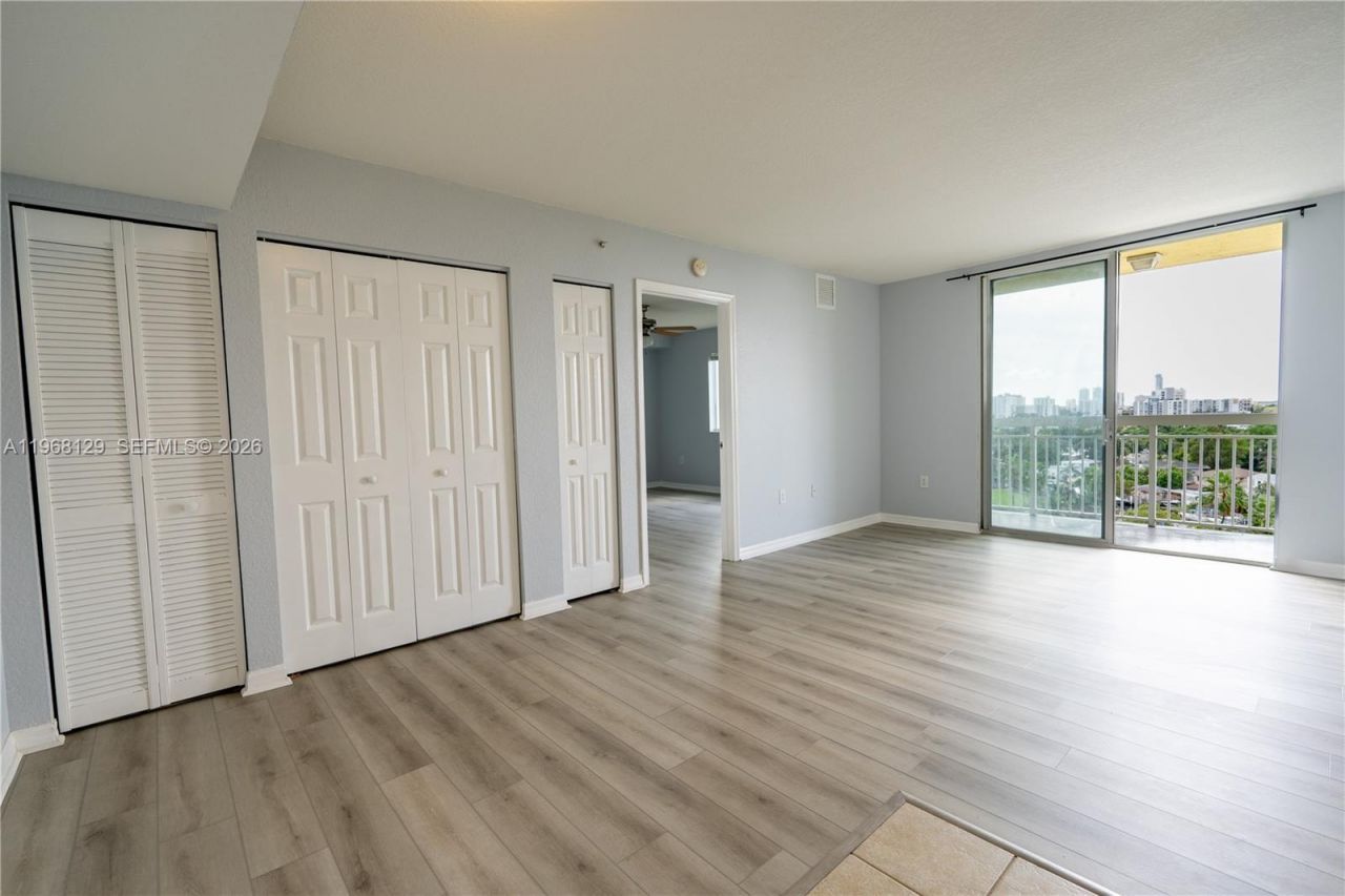 816 NW 11th St , Unit 1006, Miami, FL 33136 Photo