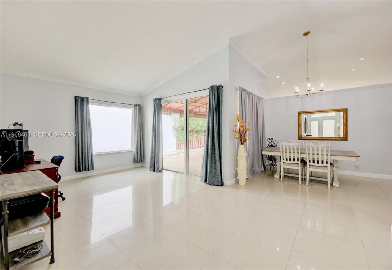 3103 NW 97th Ct, Doral, FL 33172 Photo