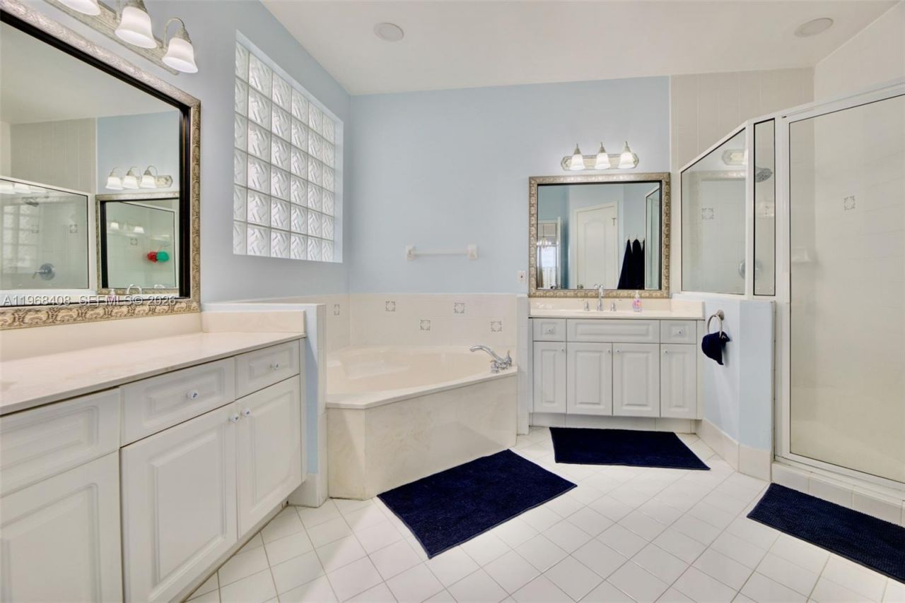 3103 NW 97th Ct, Doral, FL 33172 Photo