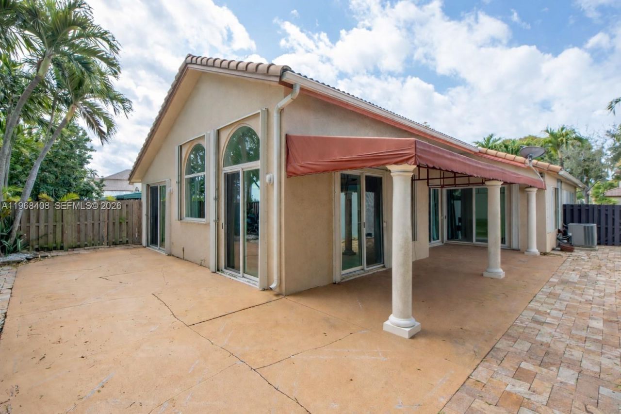 3103 NW 97th Ct, Doral, FL 33172 Photo