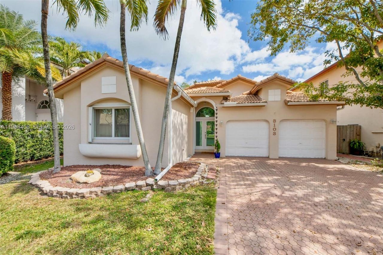 3103 NW 97th Ct, Doral, FL 33172 Photo