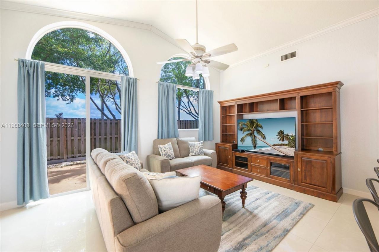 3103 NW 97th Ct, Doral, FL 33172 Photo