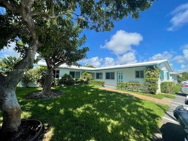 5911 NE 18th Ave , Fort Lauderdale, FL 33334