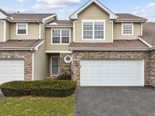 946 Willow Street, Itasca, IL 60143