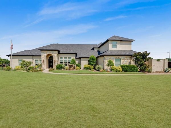 125 Kyle Court, Double Oak, TX 75077