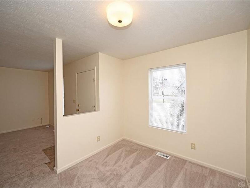 141 E McKinley Street, South Lebanon, OH 45065 Photo 12