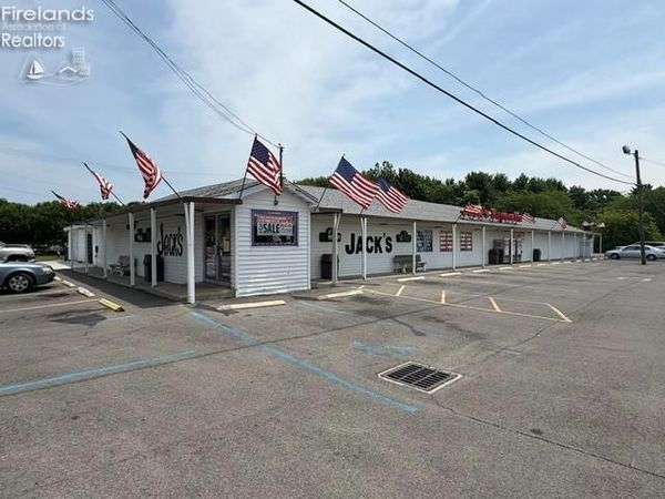 56 N Howard Road, Curtice, OH 43412