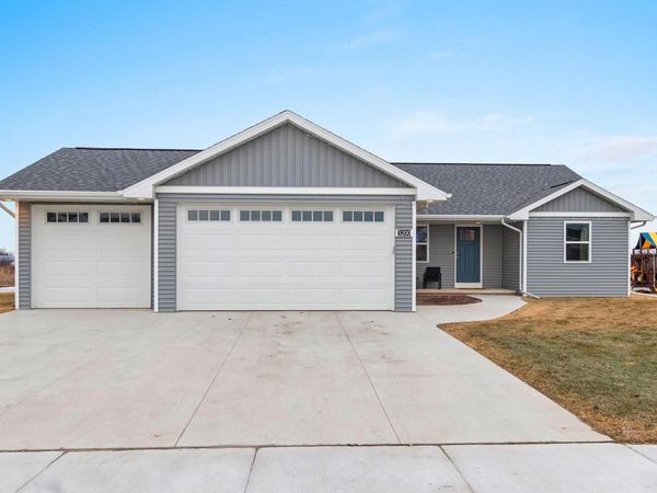 3200 S WEILER ROAD, Kaukauna, WI 54130