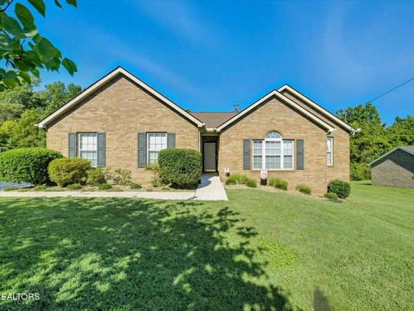 8416 Graceland Rd, Corryton, TN 37721