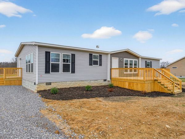 986 Dry Creek Rd, Smithville, TN 37166