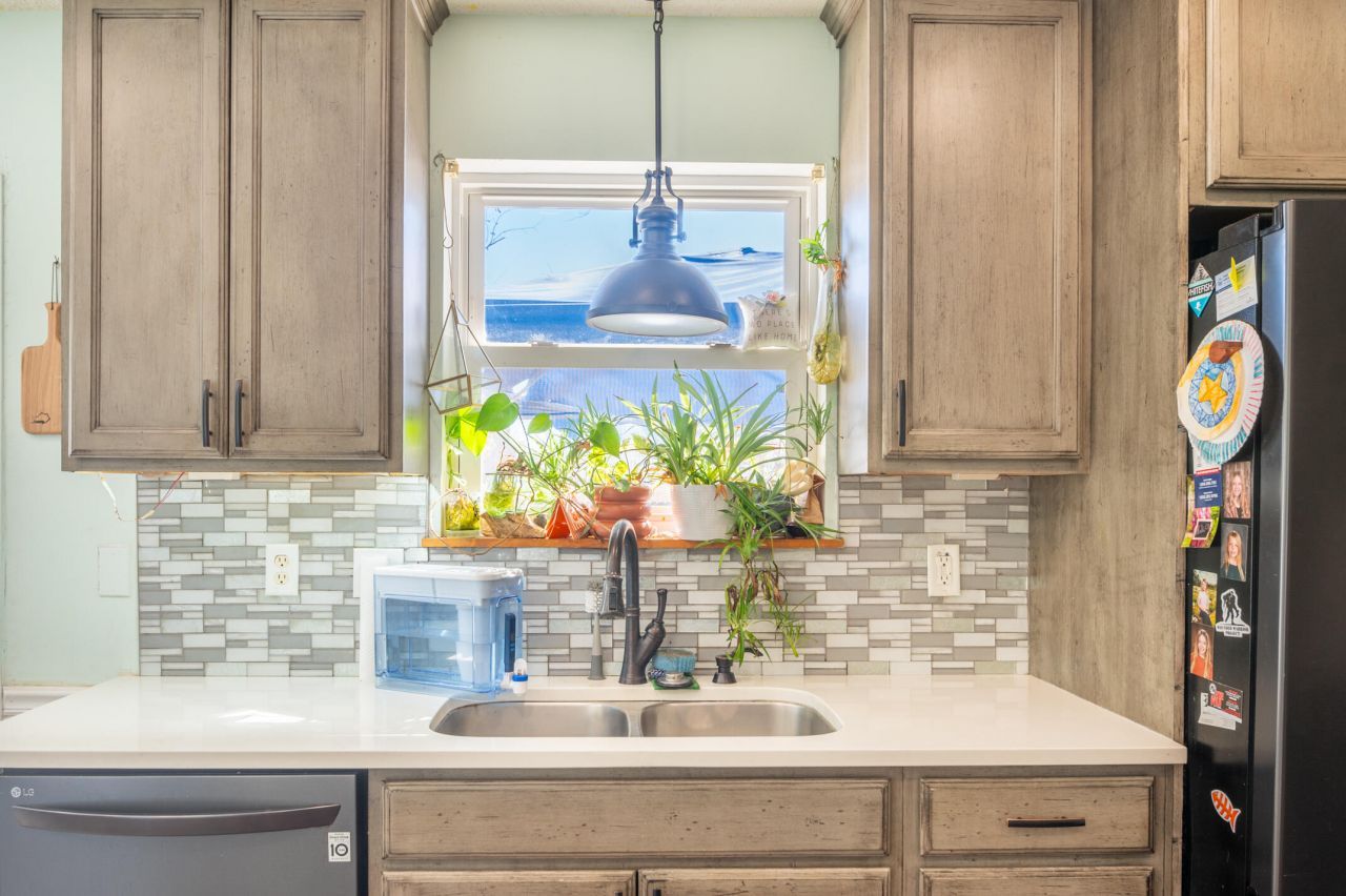 413 S Pandora Drive Photo 20