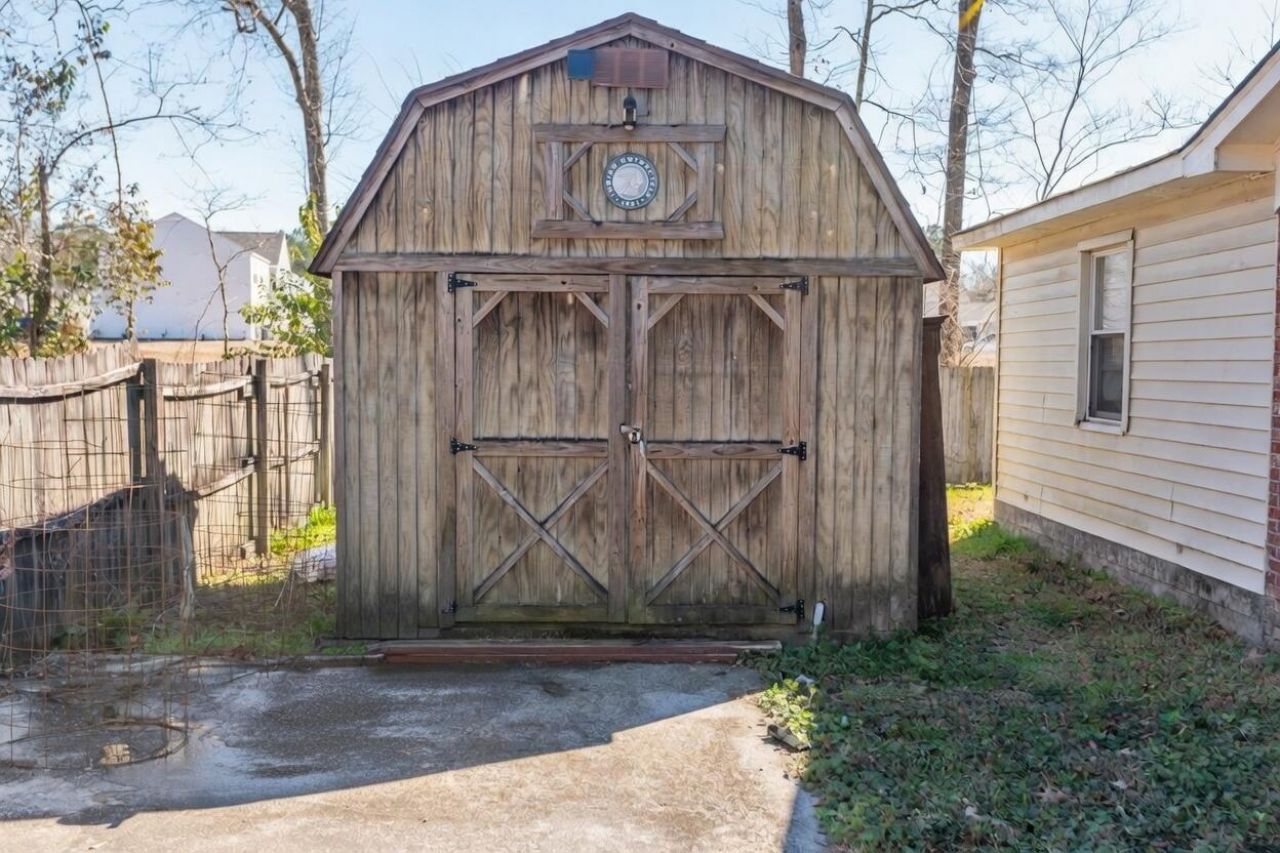 413 S Pandora Drive Photo 29